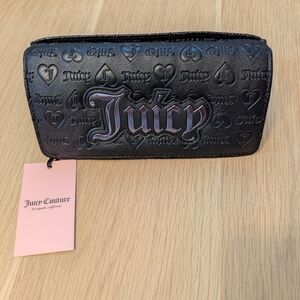 BNWT Juicy Couture Women's Black Raised Signature Embossed Flap Wallet/Clutch